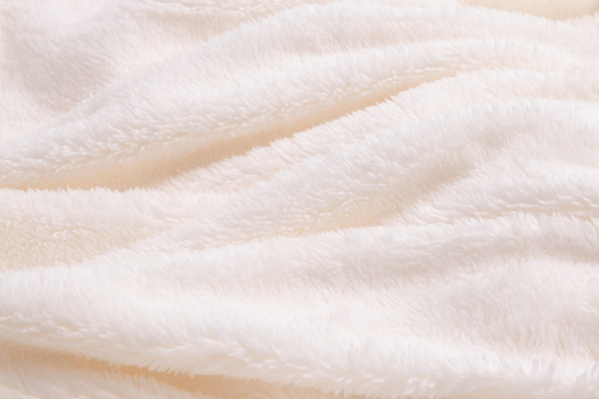 שמיכת מינק SOFIA "לורה אשלי" שמנת – תמונה 2